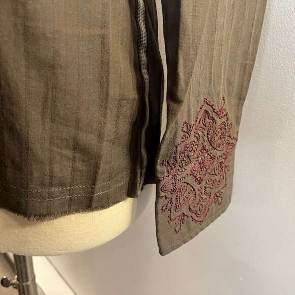 Buffalo David Bitton Women's Button Up L/S Shirt - Size Medium - NWT $98 - Picture 4 of 6